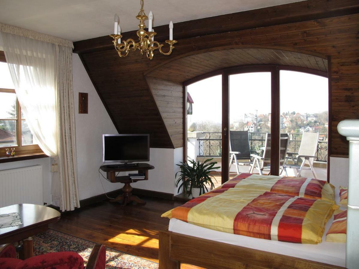 Ferienwohnung Mit Tollem Ausblick Dresden Bagian luar foto
